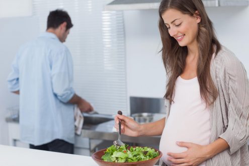 تغذیه در ماه سوم بارداری