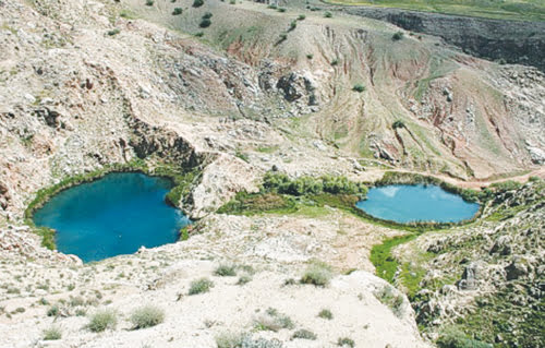 دریاچه دوقلوی سیاه گاو آبدانان