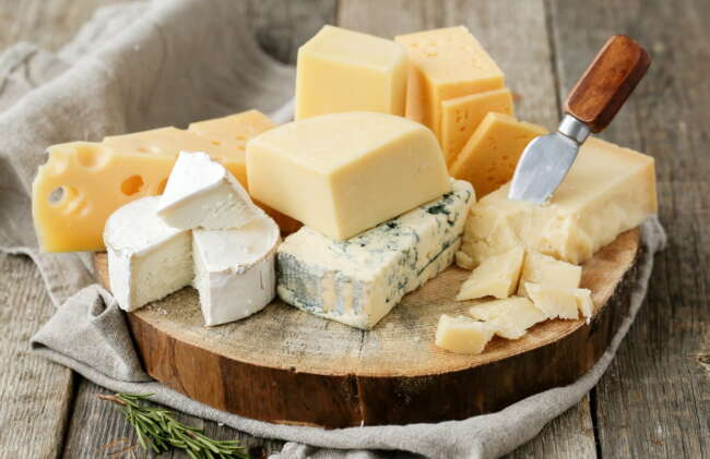 آشنایی با انواع پنیر و استفاده از آن ها