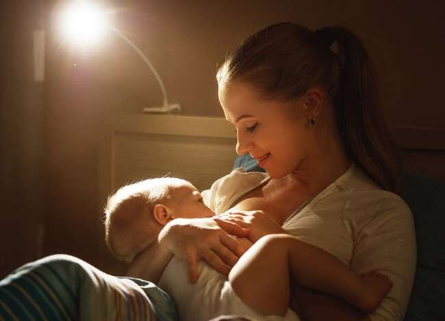 شیر مادر یگانه ماده غذایی خلق شده برای انسان اهمیت شیردهی برای کودک