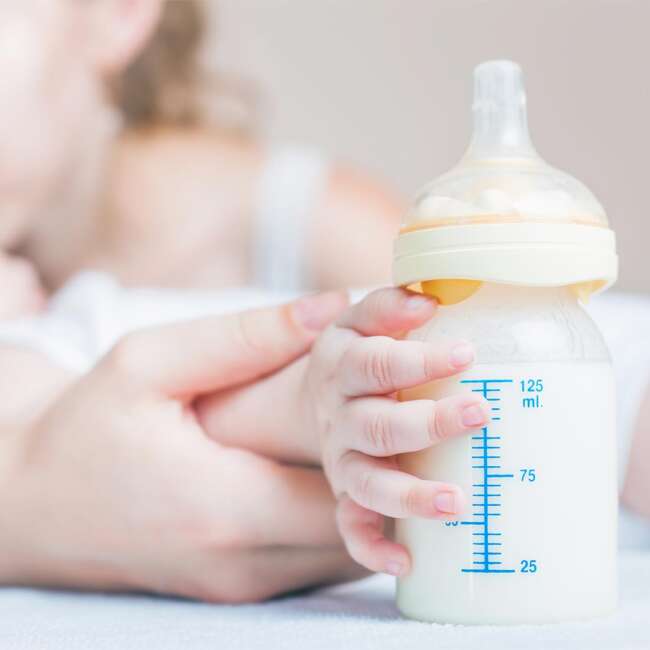 تفاوت در ترکیب و میزان چربی شیر مادر