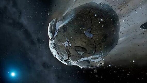 کشف دو ابر جرم قرمز در کمربند سیارک‌ ها