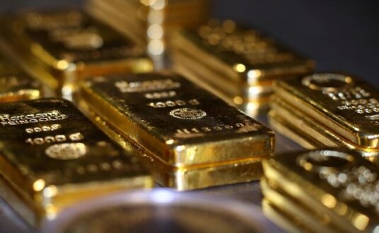 سقوط قیمت طلا به قعر یک ماهه