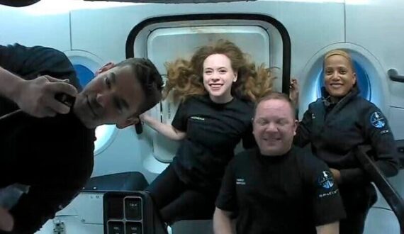 مسافران فضایی اسپیس ایکس در راه بازگشت به زمین