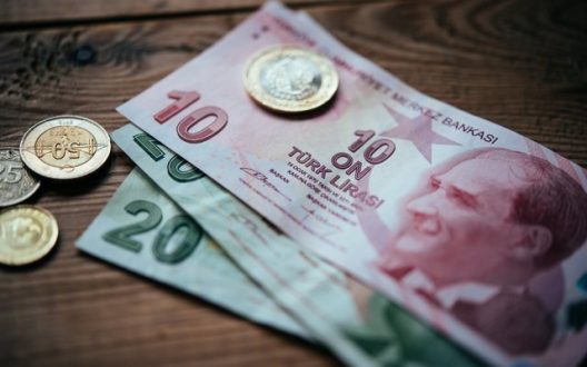 کاهش پی‌ در پی ارزش لیر ترکیه