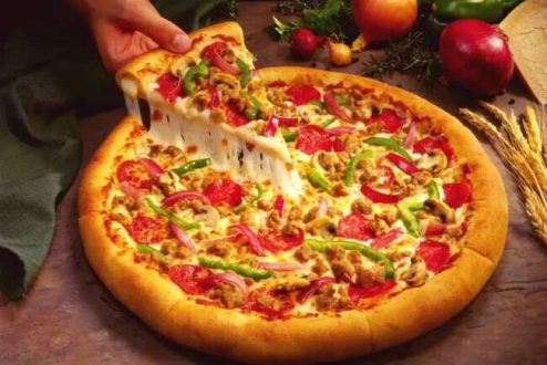 روز جهانی پیتزا 1402